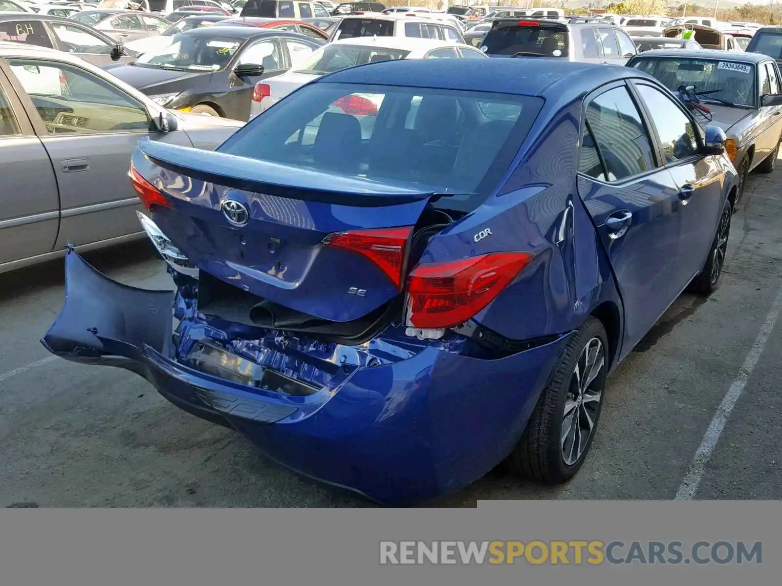 4 Photograph of a damaged car 2T1BURHE4KC207291 TOYOTA COROLLA 2019