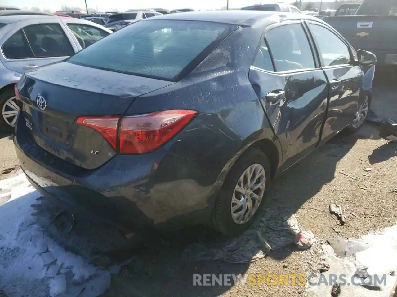 4 Фотография поврежденного автомобиля 2T1BURHE4KC207985 TOYOTA COROLLA 2019