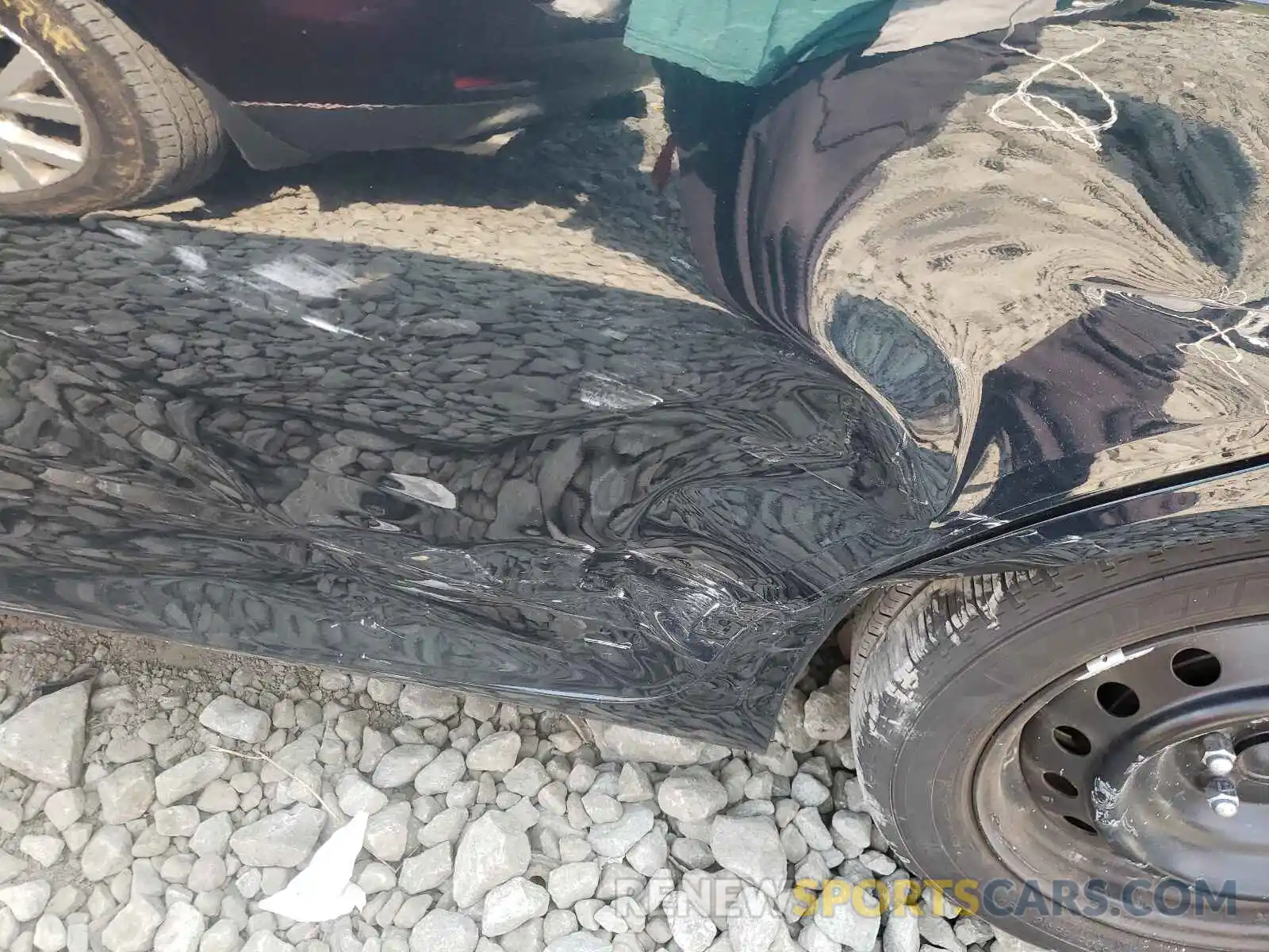 9 Photograph of a damaged car 2T1BURHE4KC208540 TOYOTA COROLLA 2019