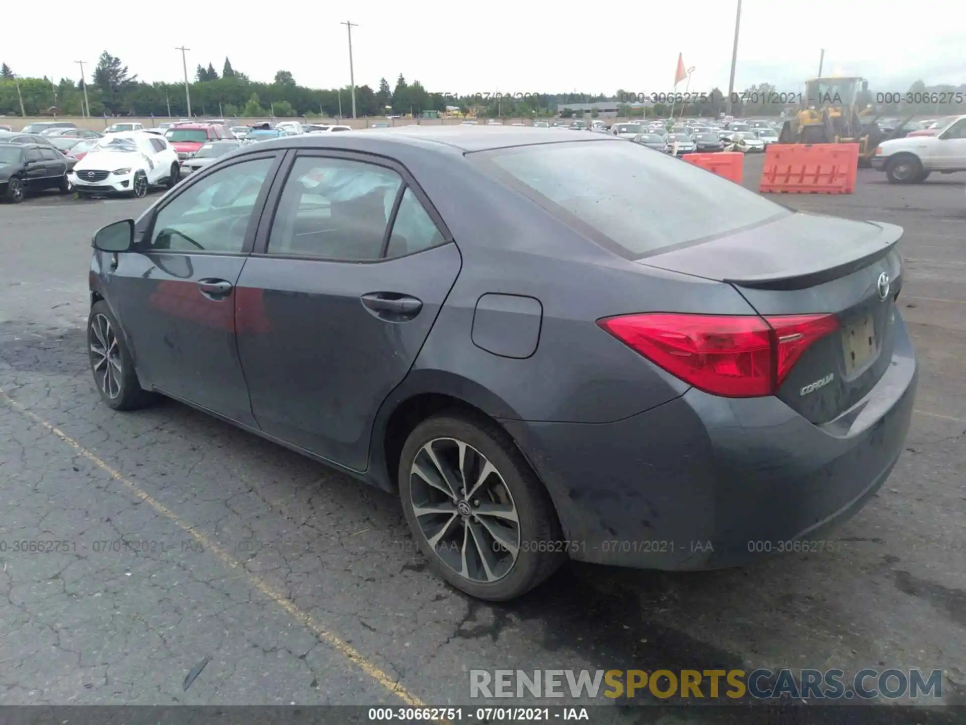 3 Photograph of a damaged car 2T1BURHE4KC209784 TOYOTA COROLLA 2019