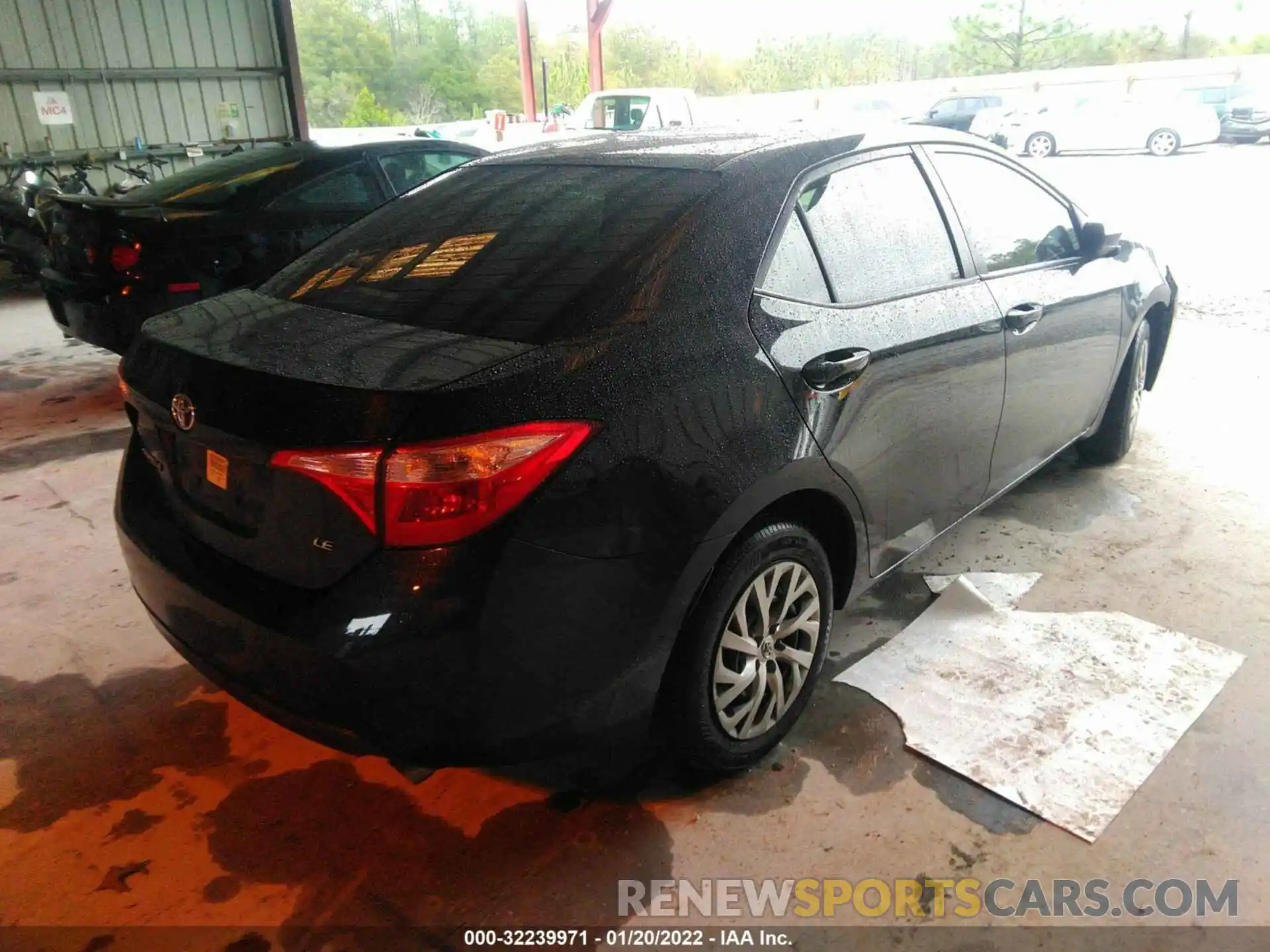 4 Photograph of a damaged car 2T1BURHE4KC209865 TOYOTA COROLLA 2019