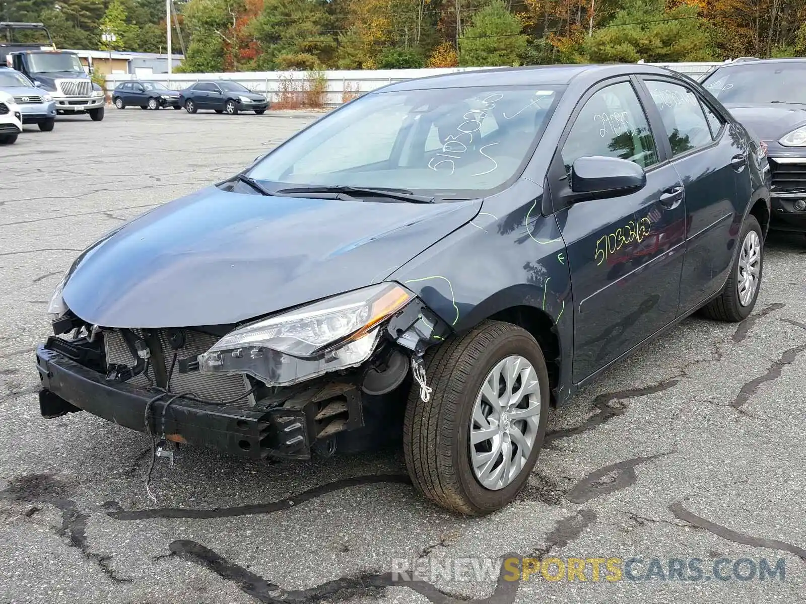 2 Photograph of a damaged car 2T1BURHE4KC211115 TOYOTA COROLLA 2019