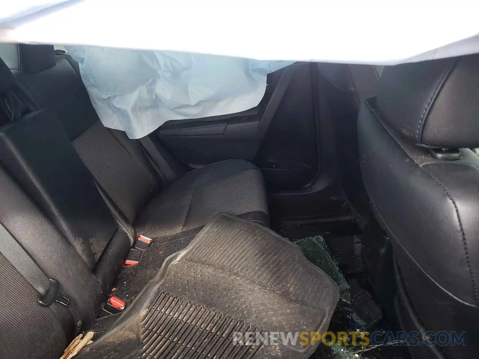 6 Photograph of a damaged car 2T1BURHE4KC211258 TOYOTA COROLLA 2019