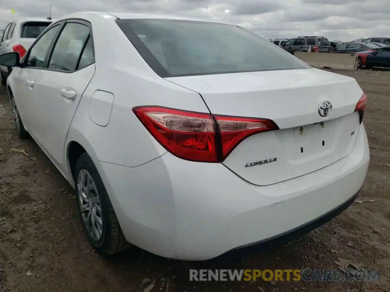 3 Photograph of a damaged car 2T1BURHE4KC212054 TOYOTA COROLLA 2019