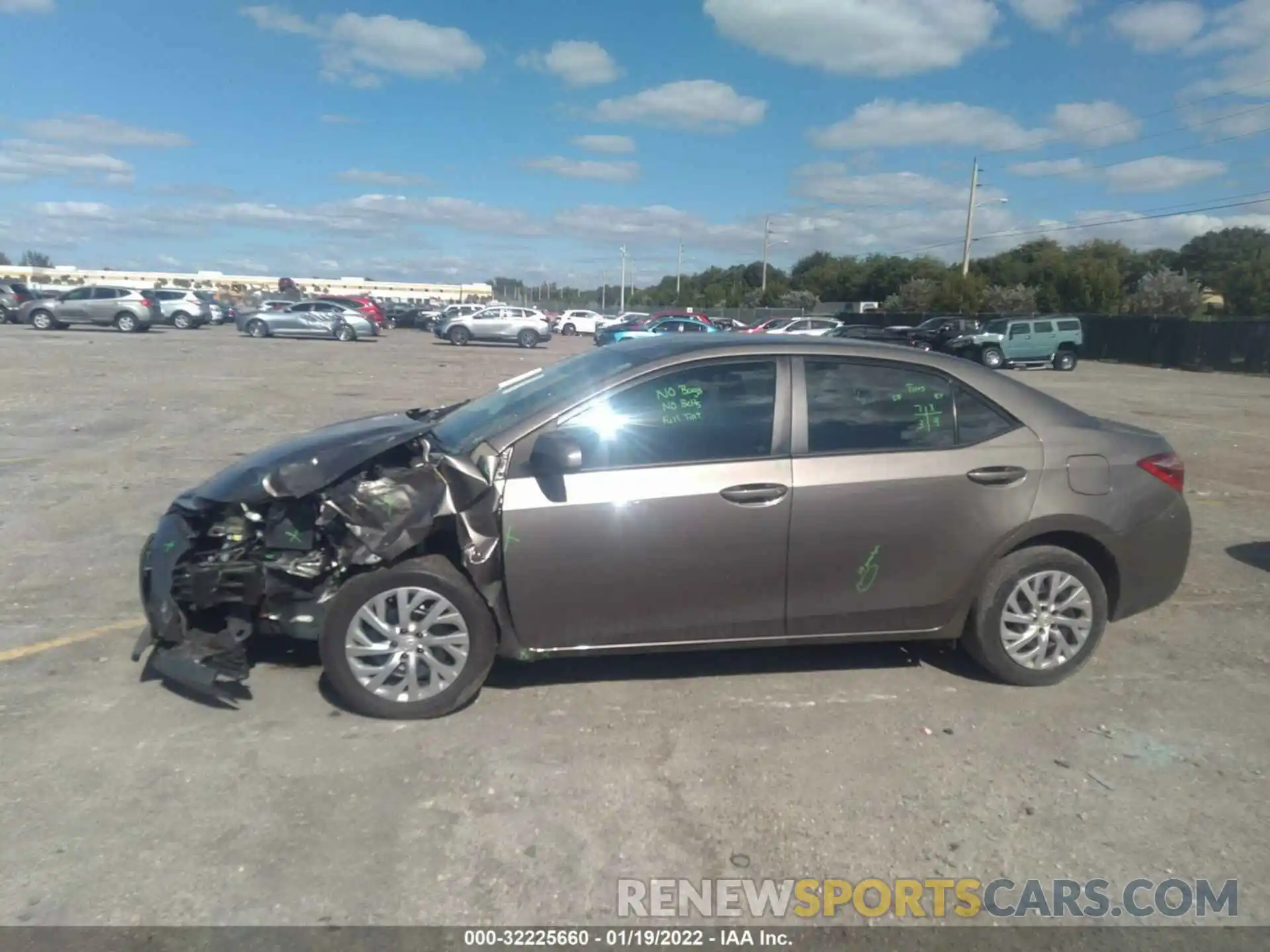 6 Photograph of a damaged car 2T1BURHE4KC212393 TOYOTA COROLLA 2019