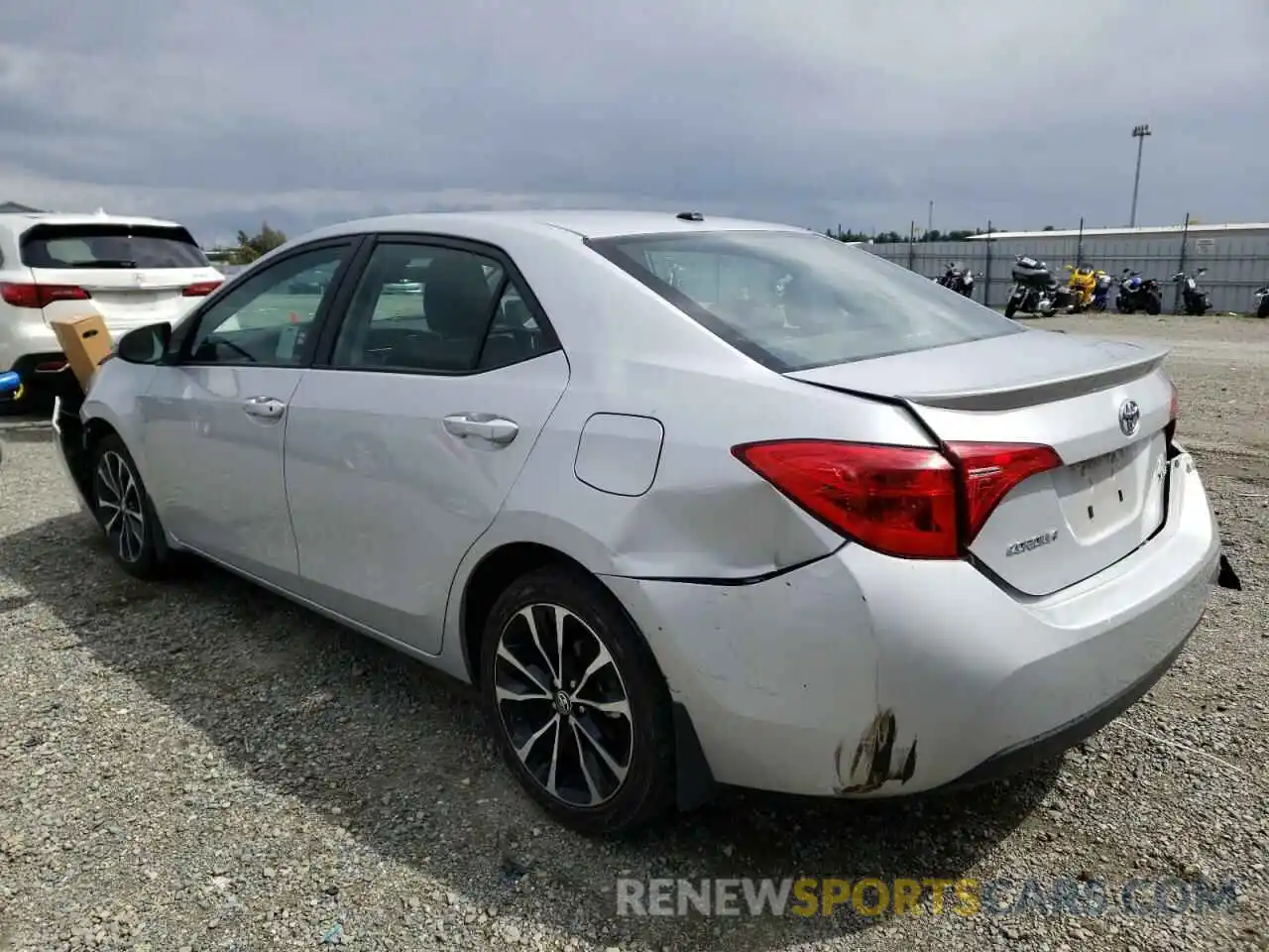 3 Photograph of a damaged car 2T1BURHE4KC212829 TOYOTA COROLLA 2019