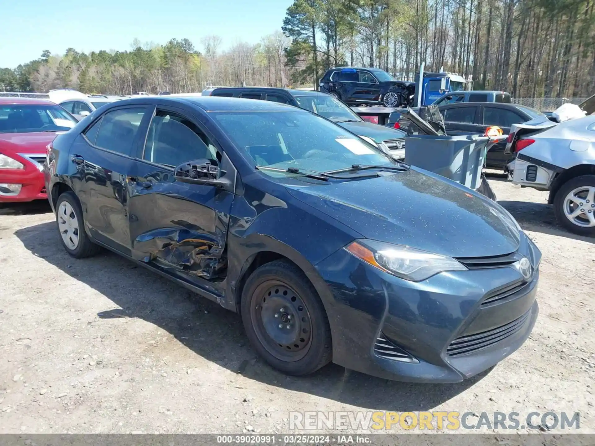 1 Photograph of a damaged car 2T1BURHE4KC212832 TOYOTA COROLLA 2019