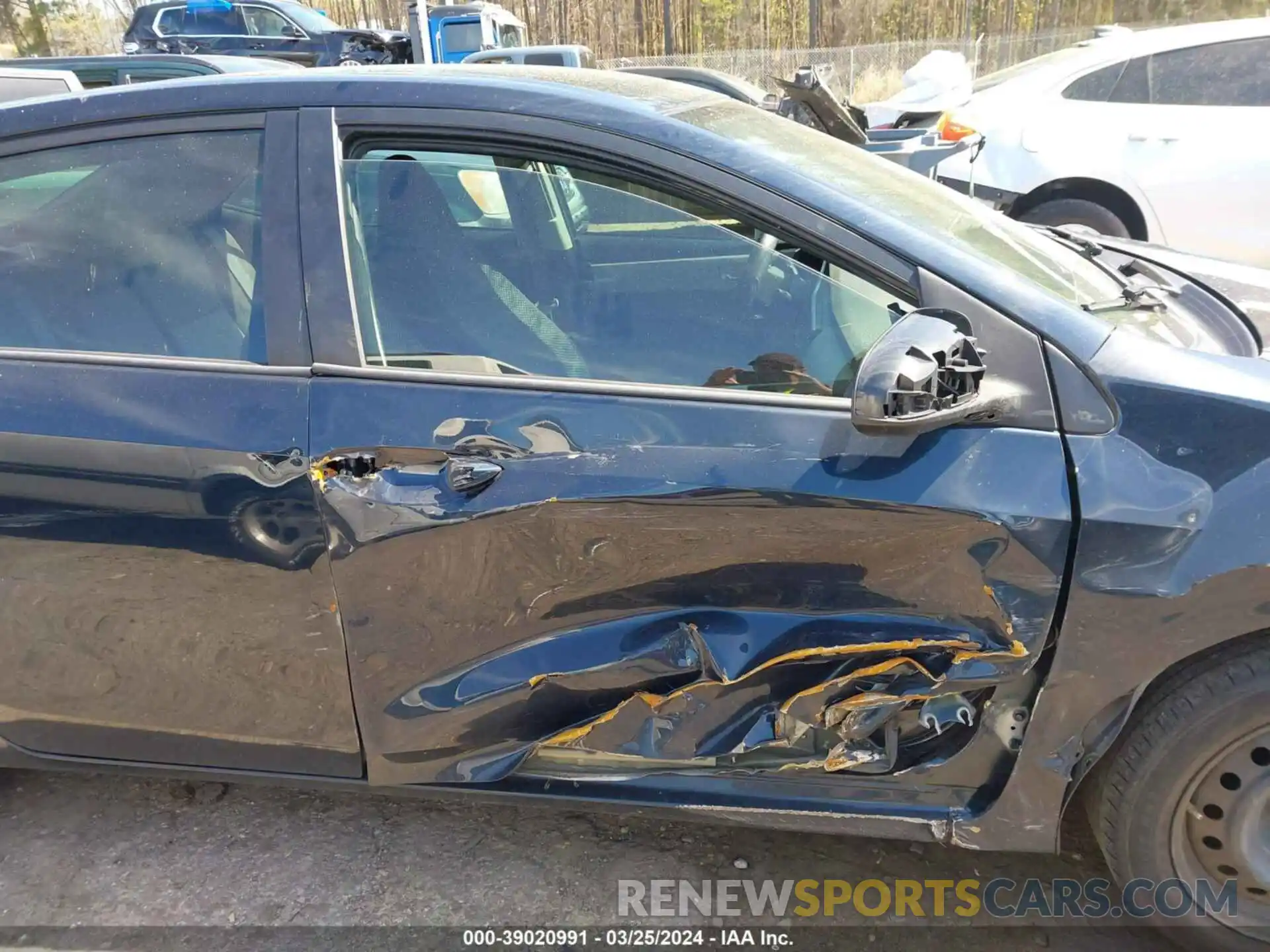 6 Photograph of a damaged car 2T1BURHE4KC212832 TOYOTA COROLLA 2019