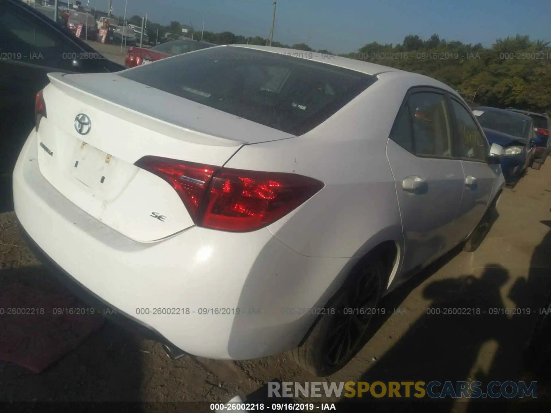 3 Photograph of a damaged car 2T1BURHE4KC214421 TOYOTA COROLLA 2019