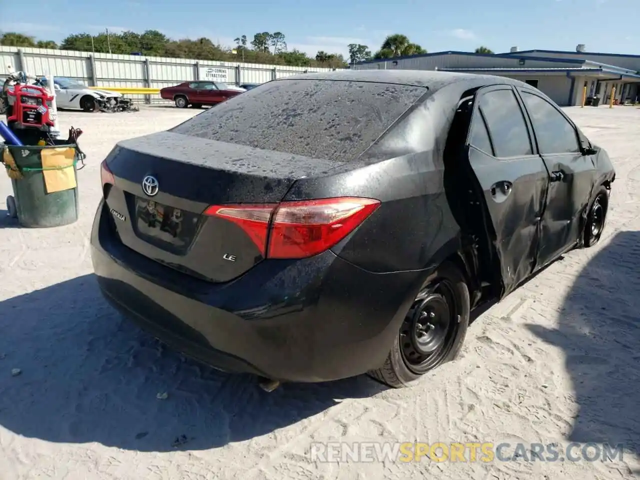 4 Photograph of a damaged car 2T1BURHE4KC214550 TOYOTA COROLLA 2019