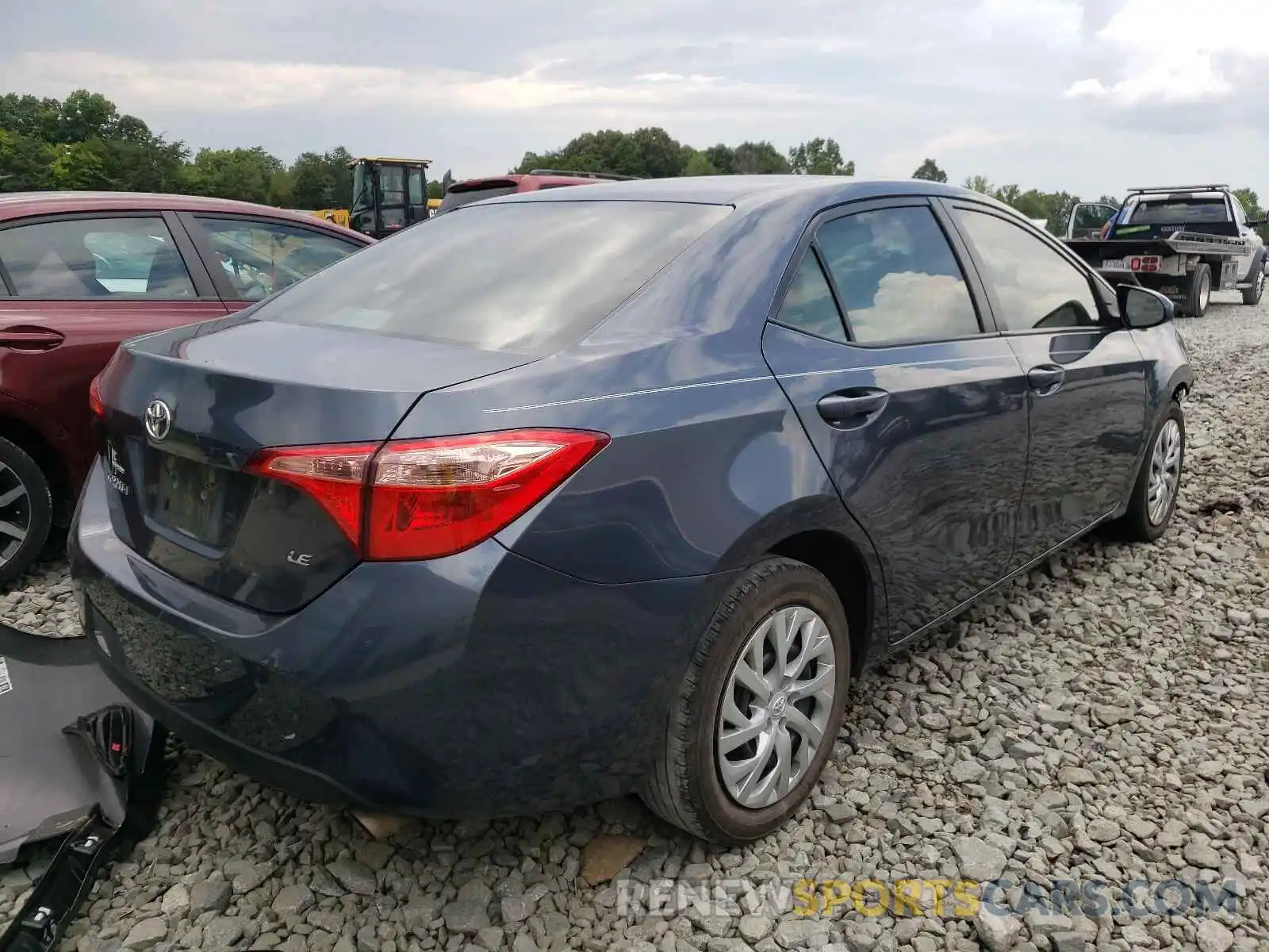 4 Photograph of a damaged car 2T1BURHE4KC214967 TOYOTA COROLLA 2019