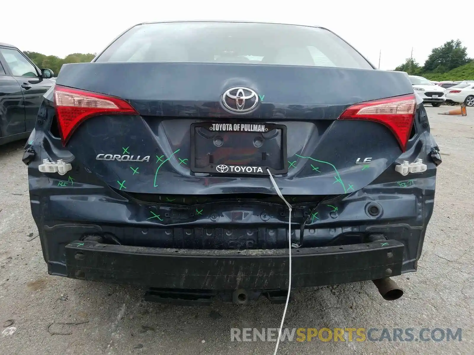 9 Photograph of a damaged car 2T1BURHE4KC215147 TOYOTA COROLLA 2019