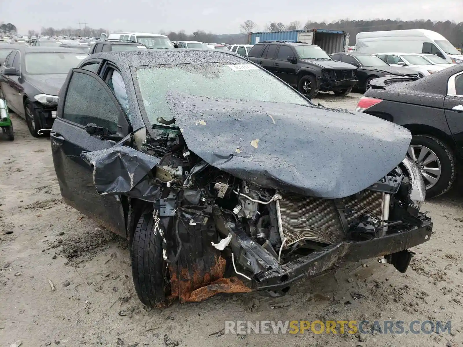 1 Photograph of a damaged car 2T1BURHE4KC215424 TOYOTA COROLLA 2019