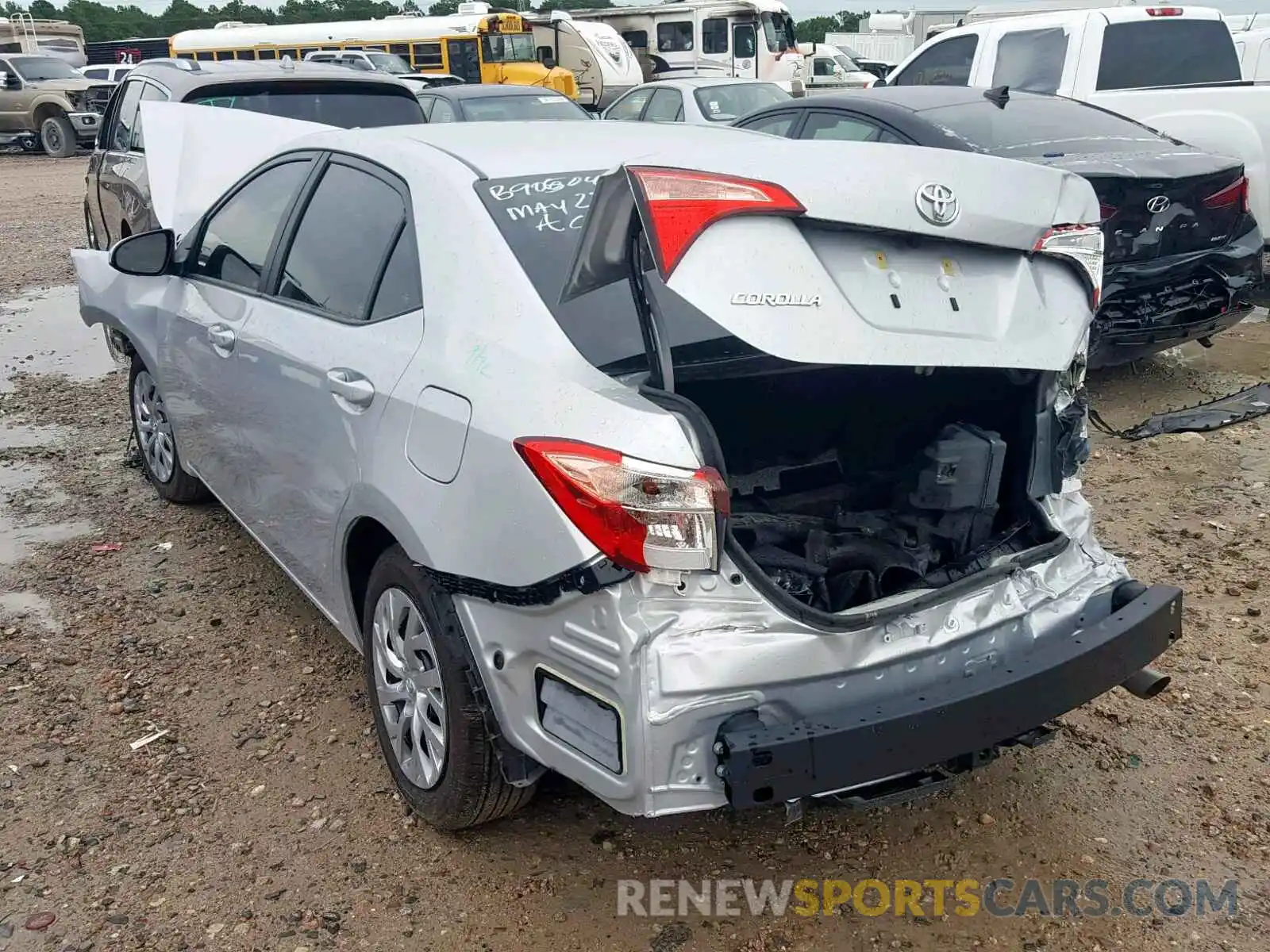 3 Photograph of a damaged car 2T1BURHE4KC216802 TOYOTA COROLLA 2019