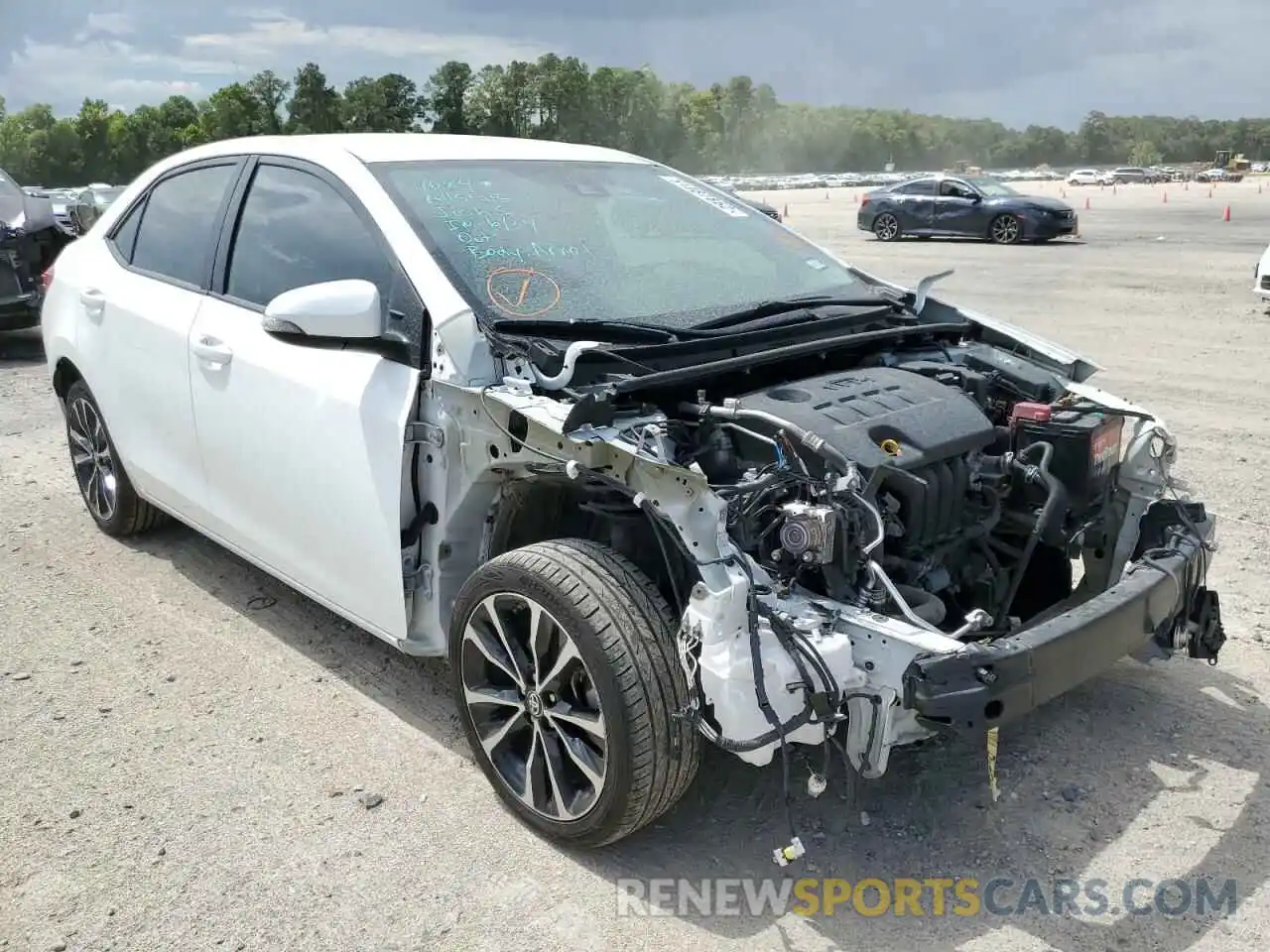 1 Photograph of a damaged car 2T1BURHE4KC217948 TOYOTA COROLLA 2019