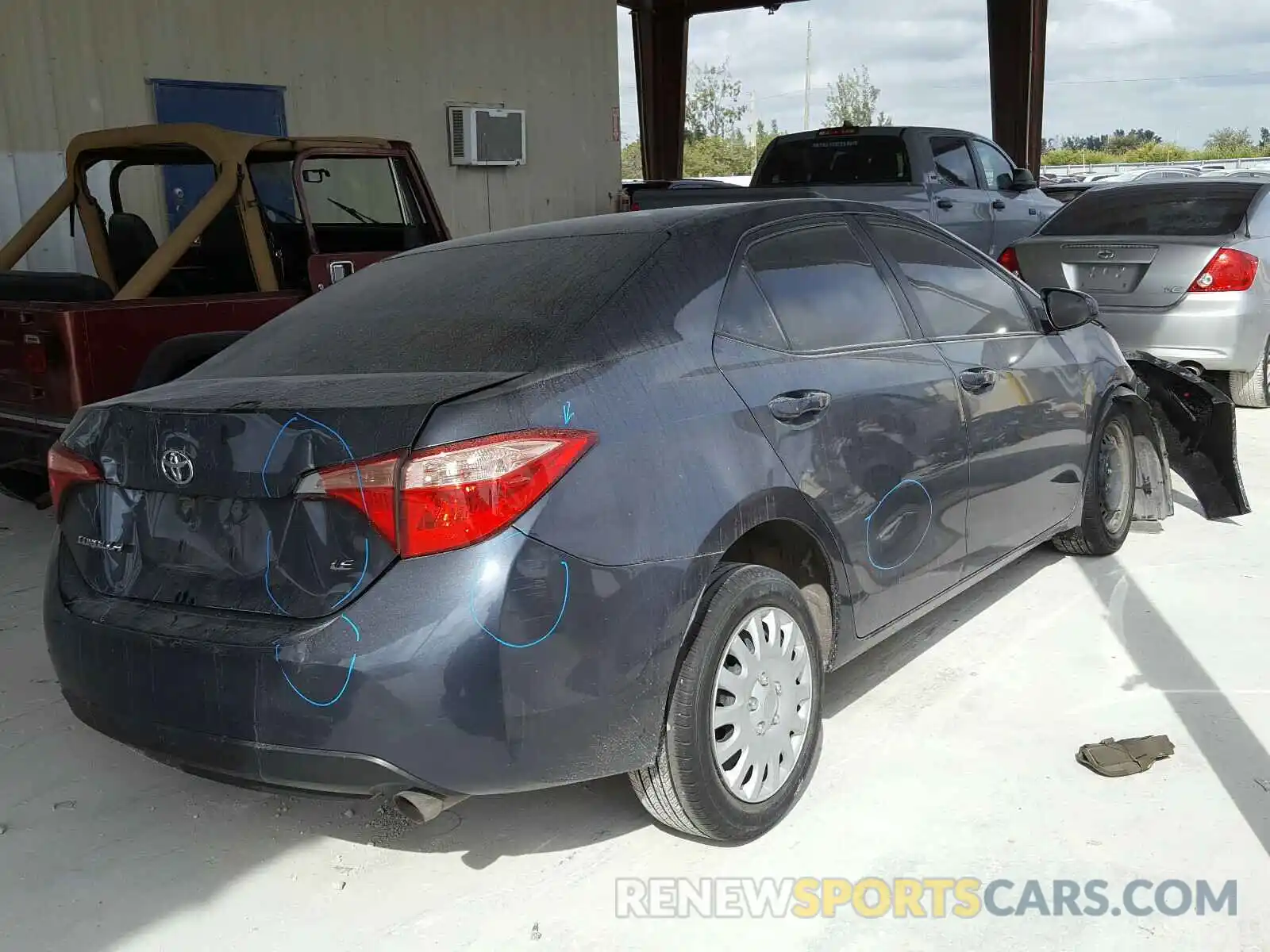 4 Photograph of a damaged car 2T1BURHE4KC219392 TOYOTA COROLLA 2019