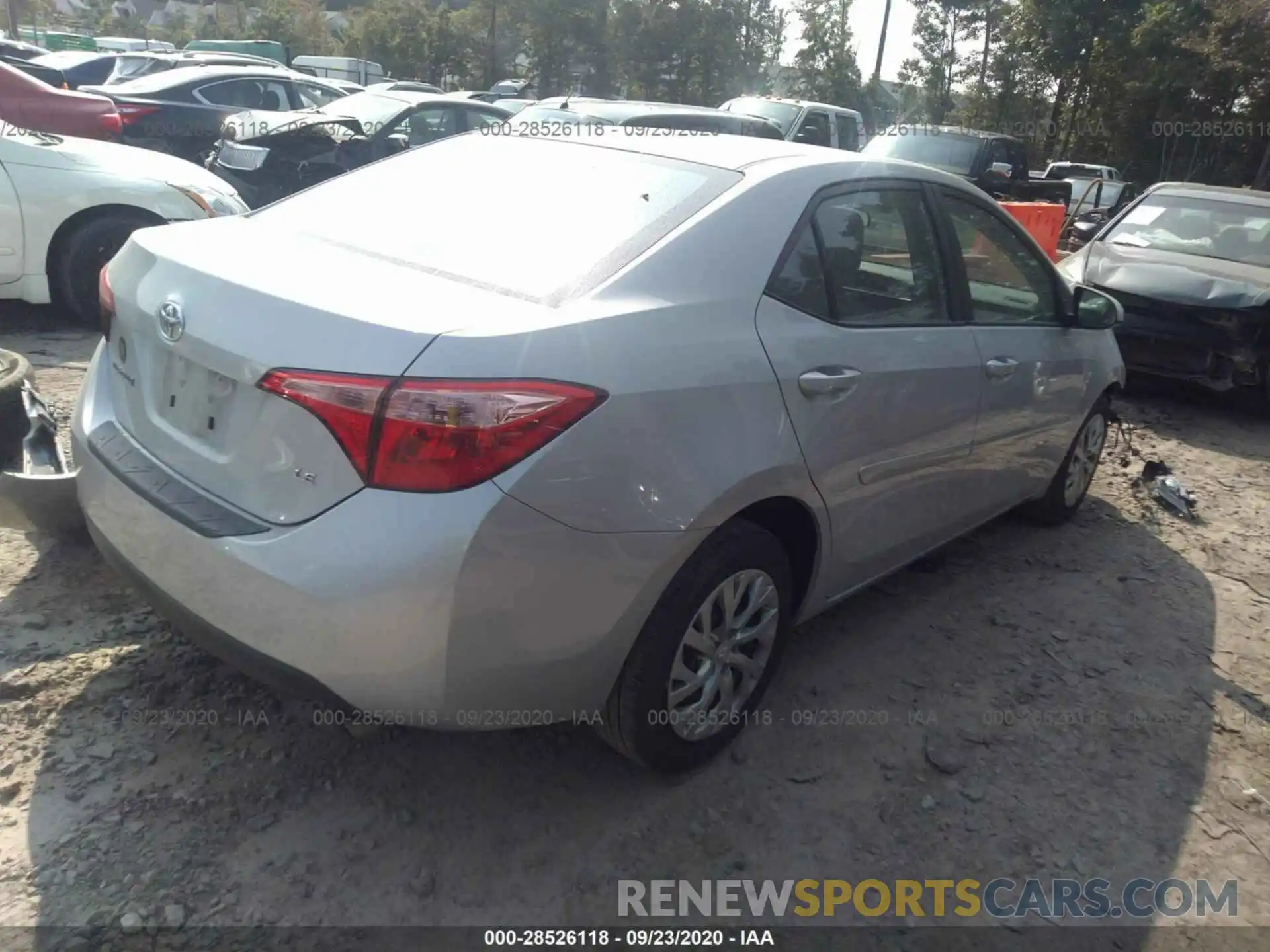 4 Photograph of a damaged car 2T1BURHE4KC220333 TOYOTA COROLLA 2019