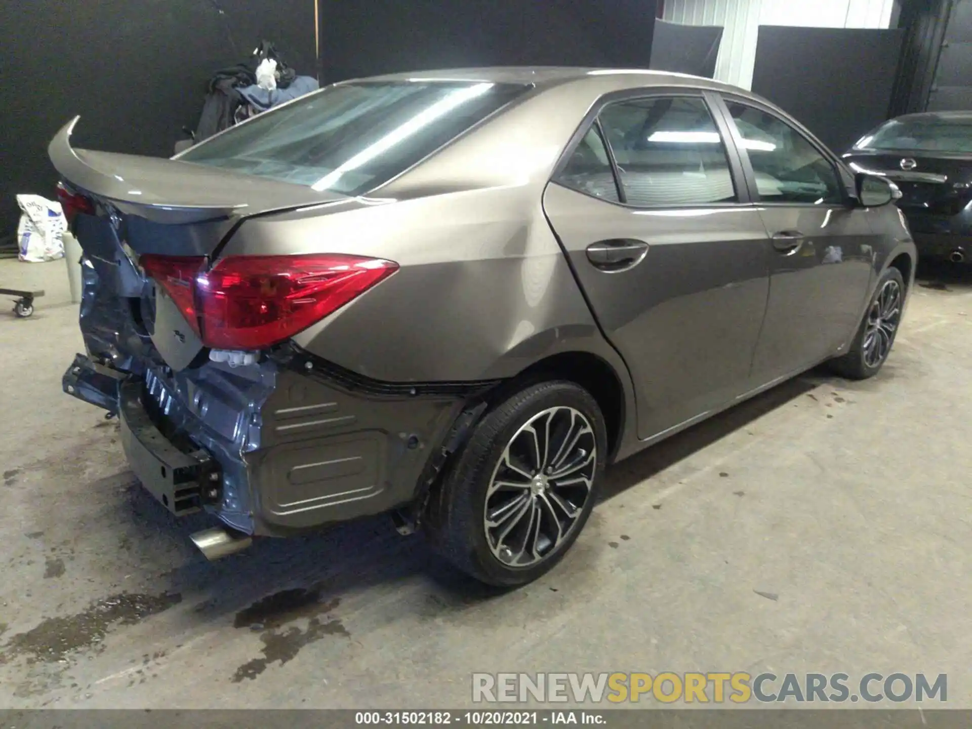 4 Photograph of a damaged car 2T1BURHE4KC221031 TOYOTA COROLLA 2019