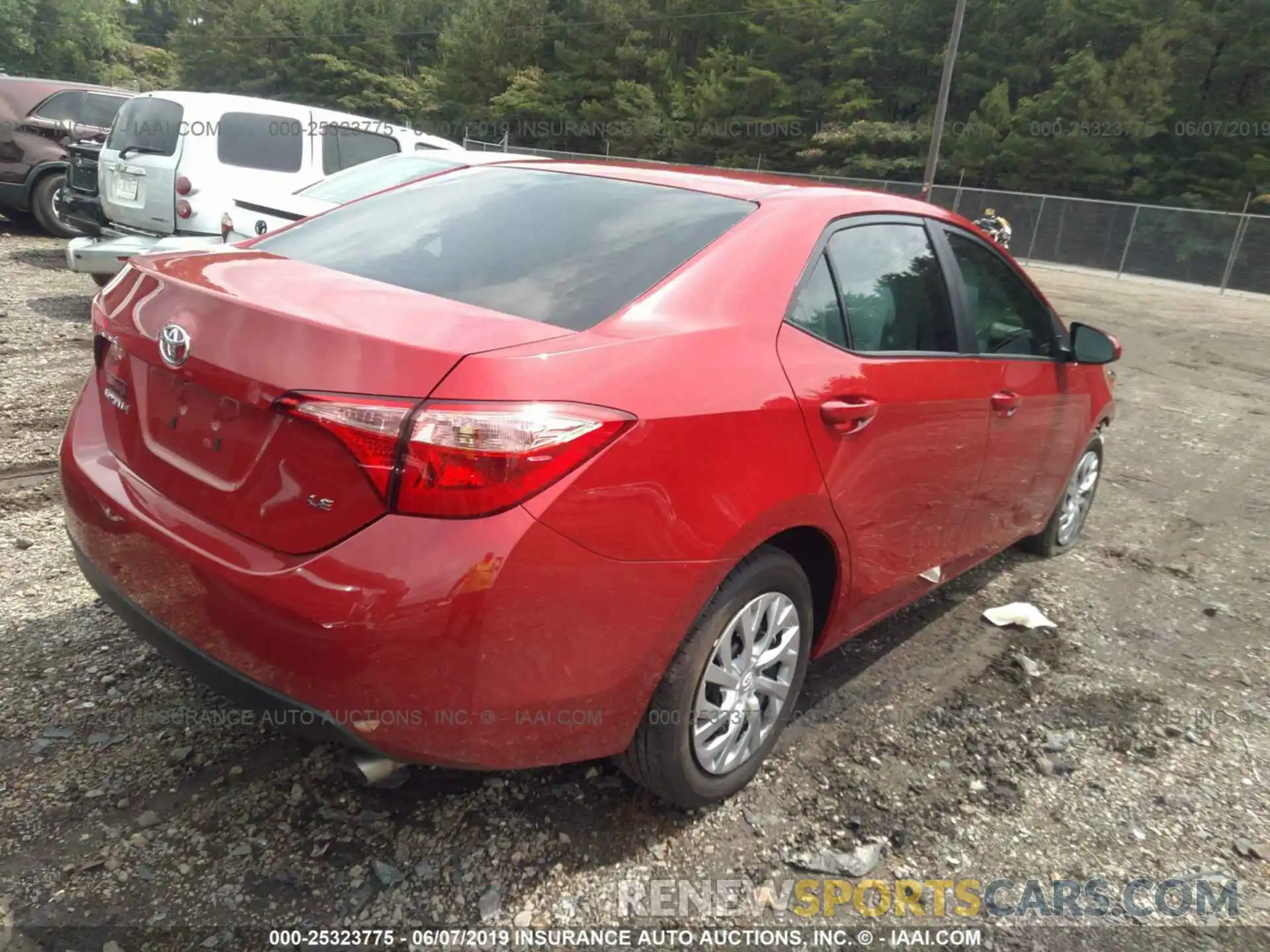 4 Photograph of a damaged car 2T1BURHE4KC221465 TOYOTA COROLLA 2019