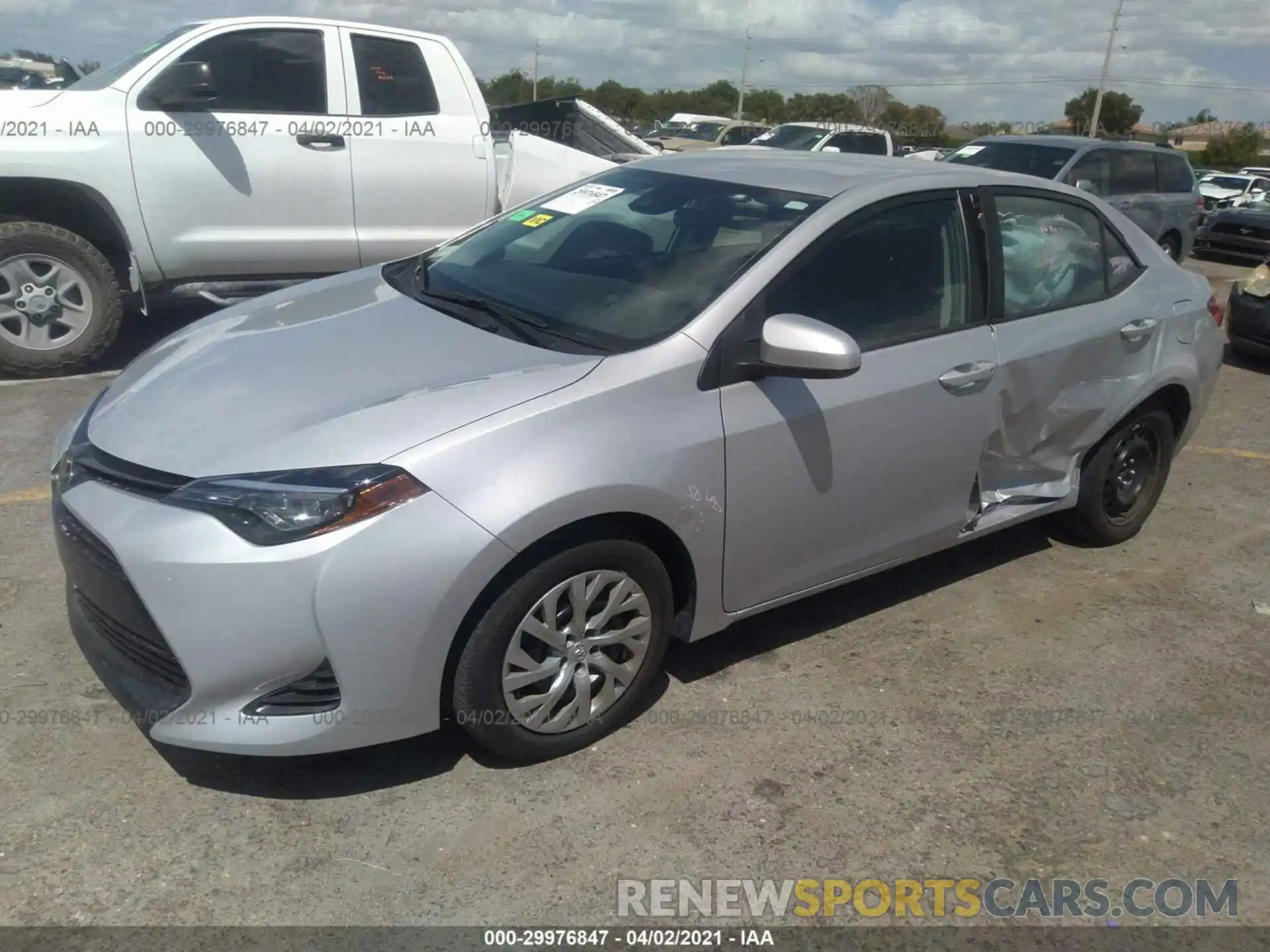 2 Photograph of a damaged car 2T1BURHE4KC221613 TOYOTA COROLLA 2019