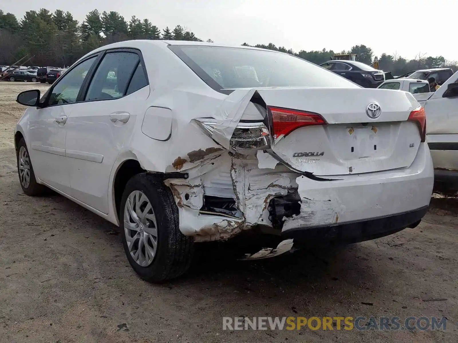 3 Photograph of a damaged car 2T1BURHE4KC221868 TOYOTA COROLLA 2019