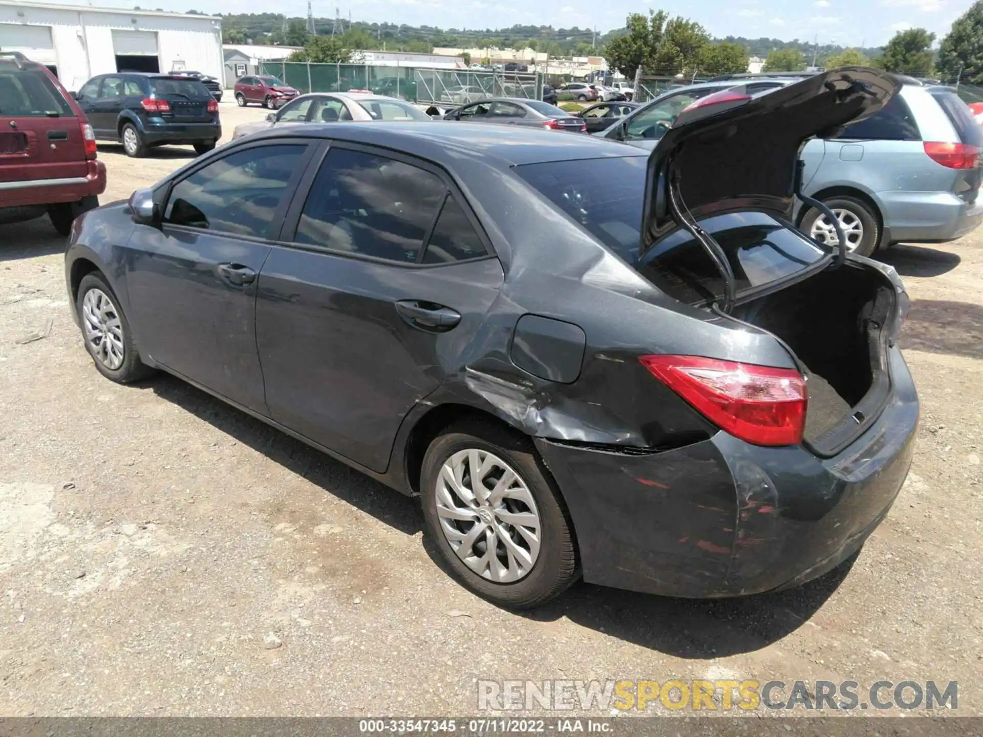 3 Photograph of a damaged car 2T1BURHE4KC222101 TOYOTA COROLLA 2019