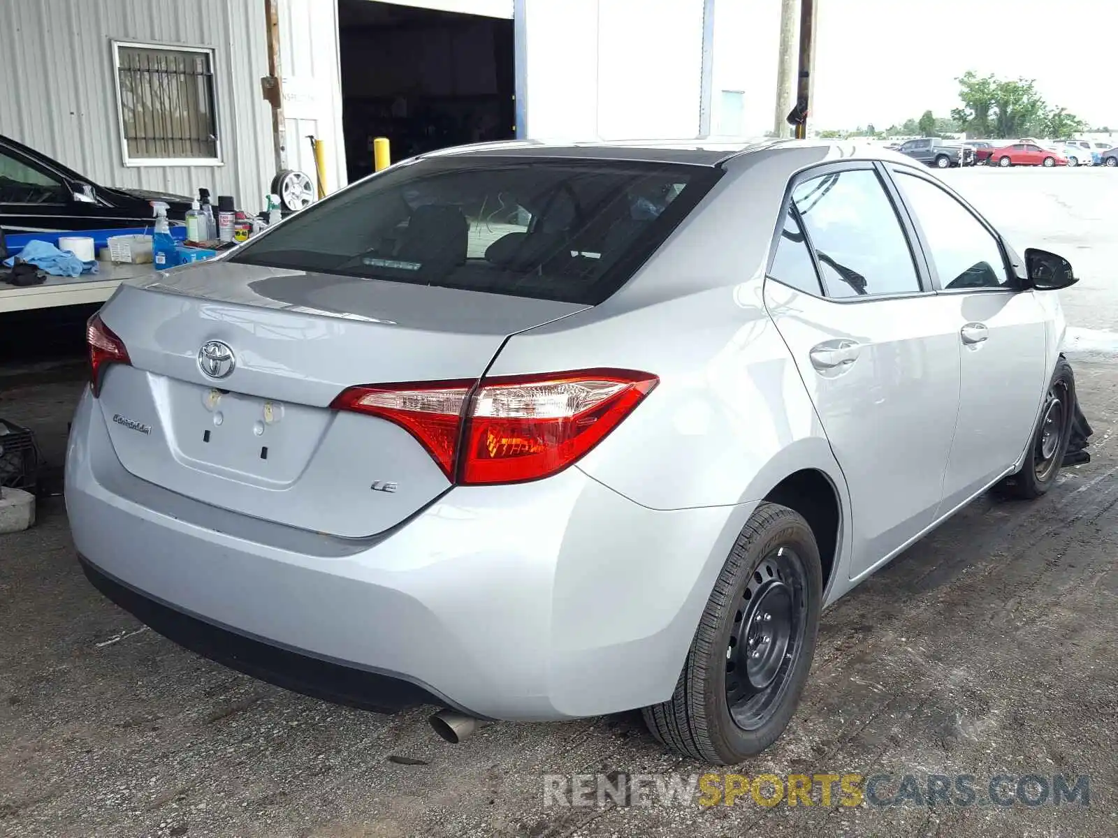 4 Photograph of a damaged car 2T1BURHE4KC222227 TOYOTA COROLLA 2019