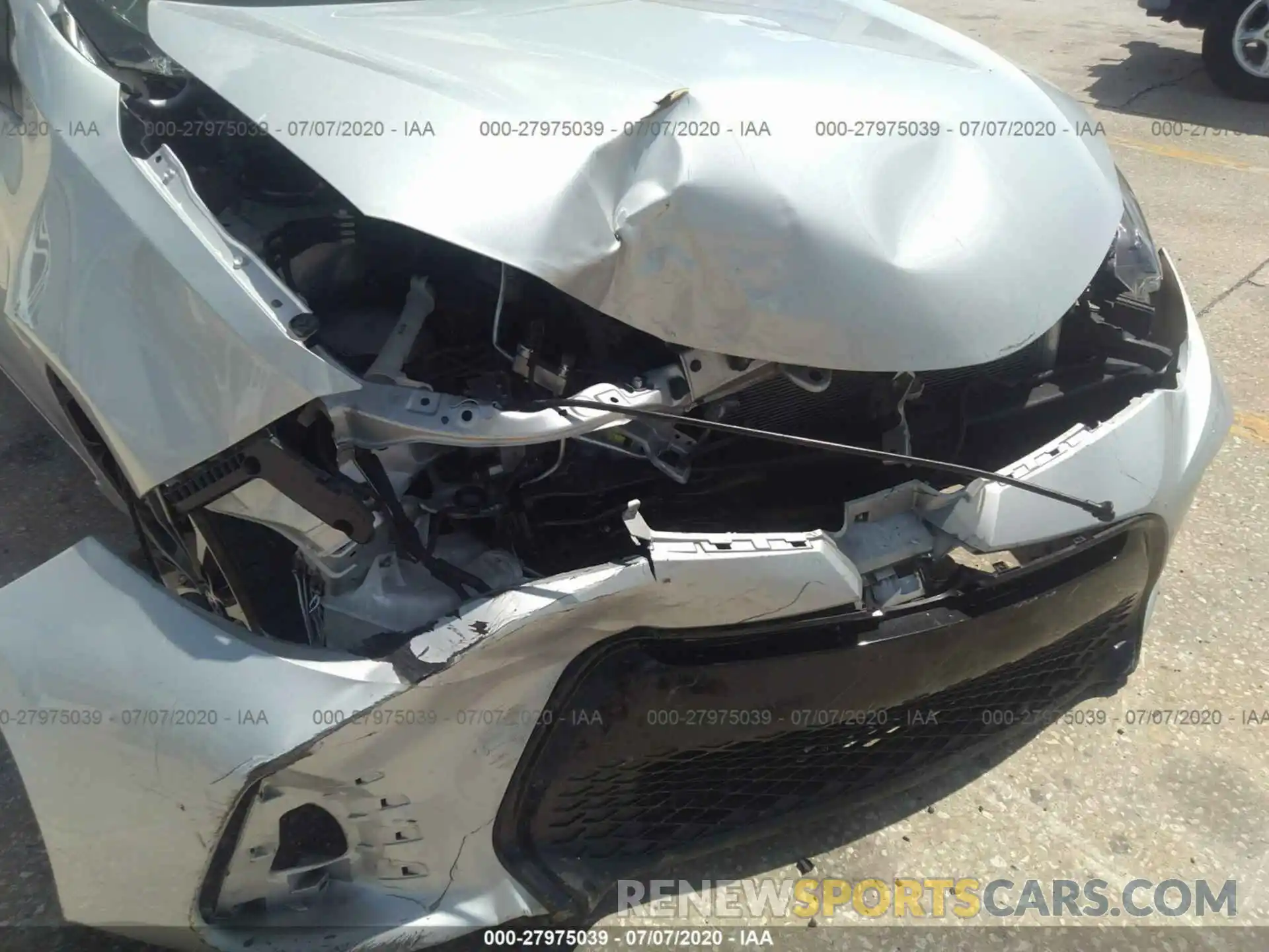 6 Photograph of a damaged car 2T1BURHE4KC222244 TOYOTA COROLLA 2019