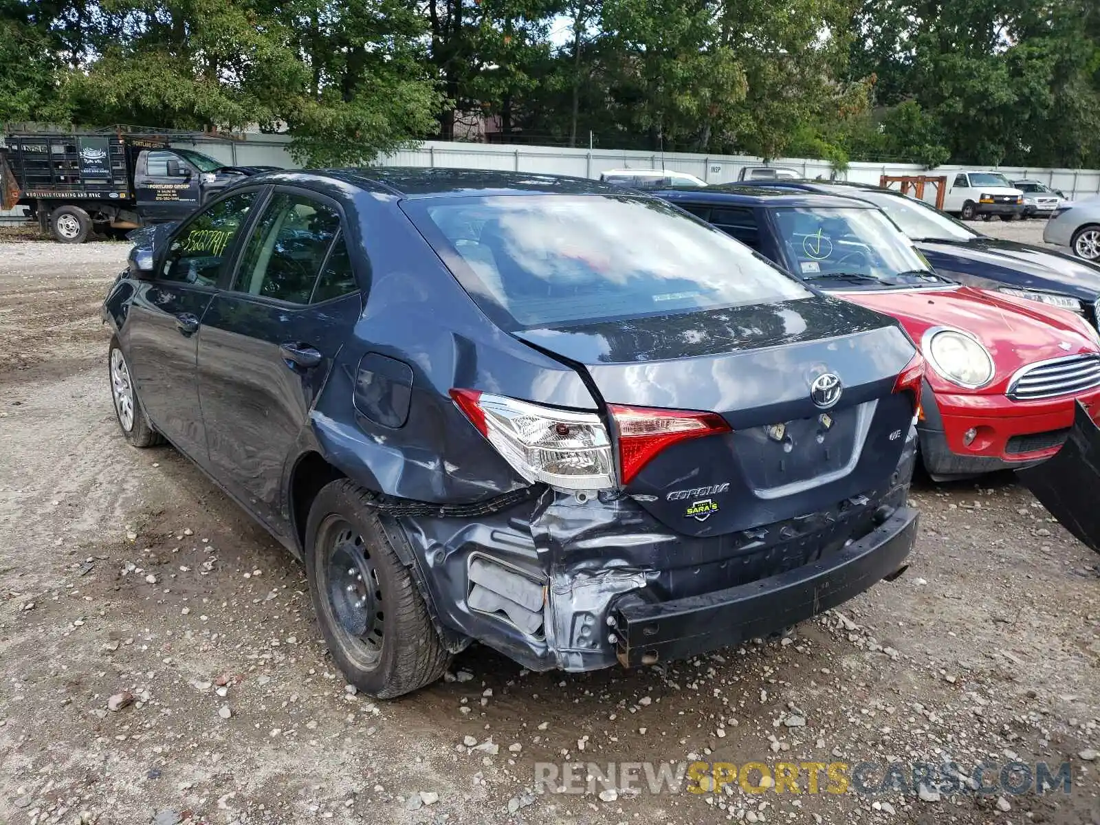 3 Photograph of a damaged car 2T1BURHE4KC222664 TOYOTA COROLLA 2019