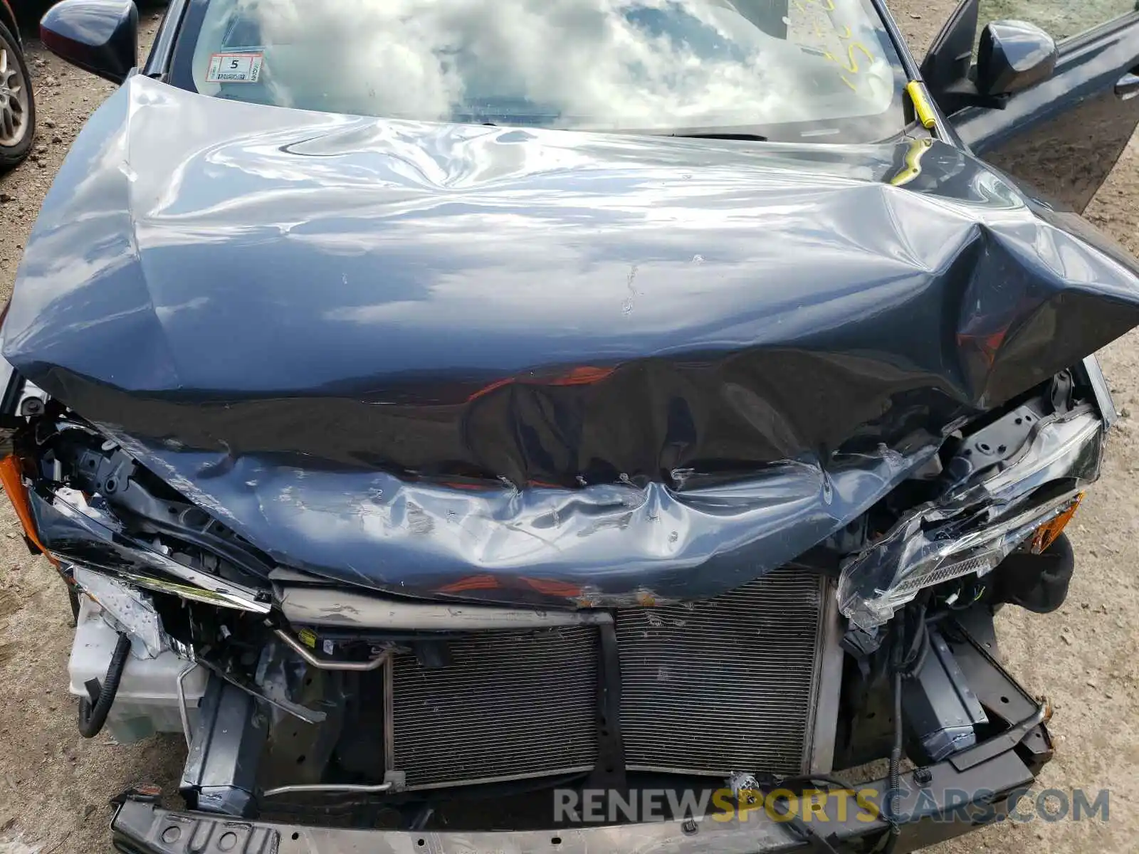 7 Photograph of a damaged car 2T1BURHE4KC222664 TOYOTA COROLLA 2019