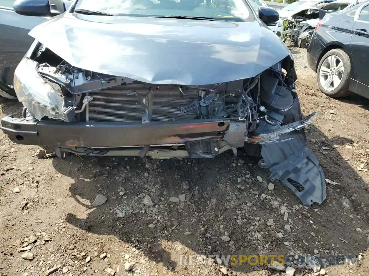 9 Photograph of a damaged car 2T1BURHE4KC222728 TOYOTA COROLLA 2019