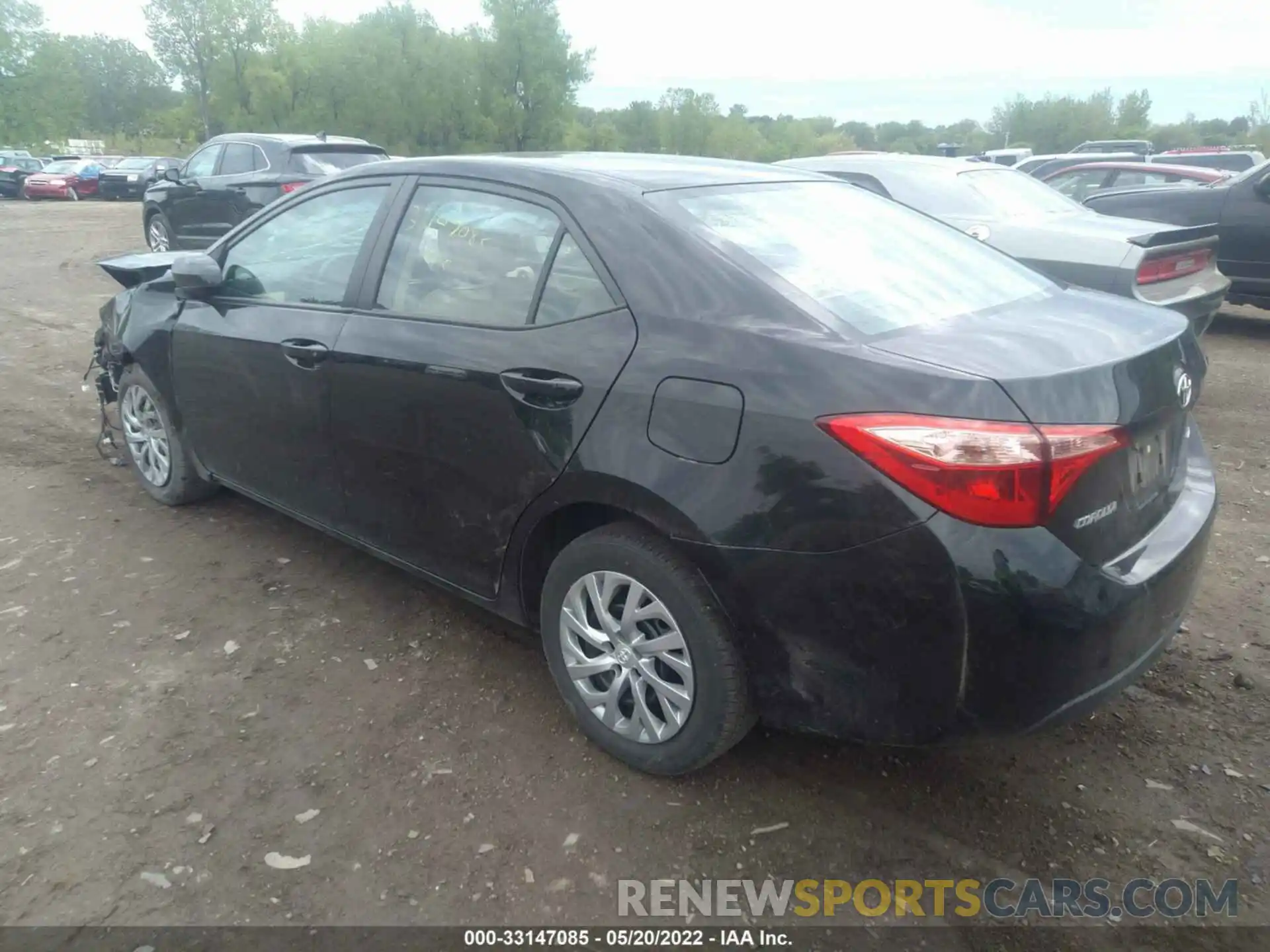 3 Photograph of a damaged car 2T1BURHE4KC223085 TOYOTA COROLLA 2019