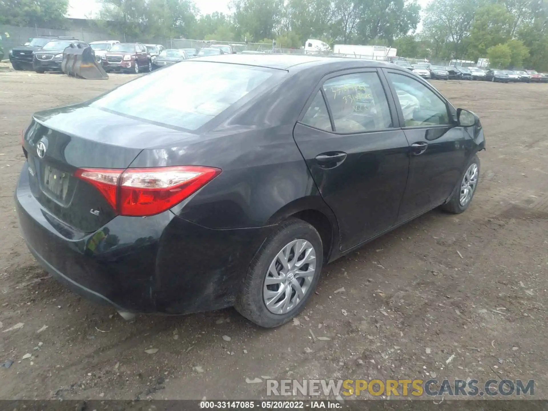 4 Photograph of a damaged car 2T1BURHE4KC223085 TOYOTA COROLLA 2019