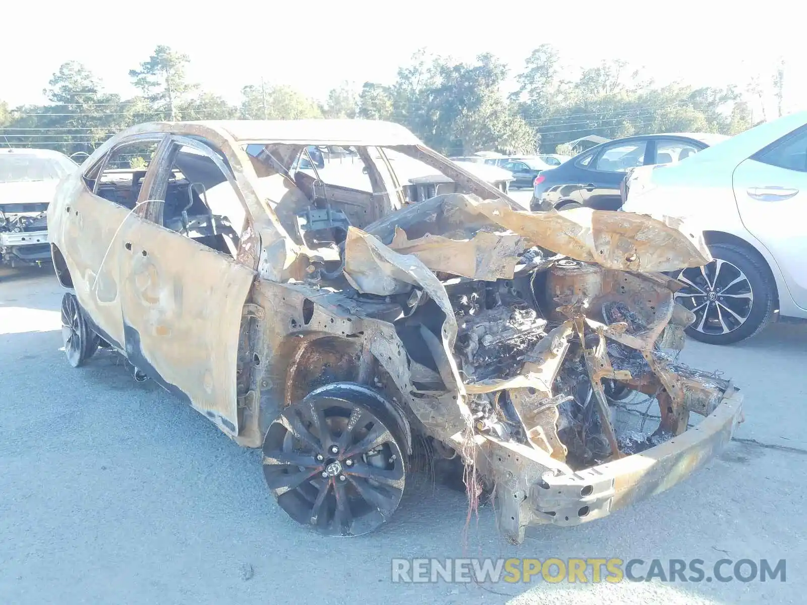 1 Photograph of a damaged car 2T1BURHE4KC223720 TOYOTA COROLLA 2019