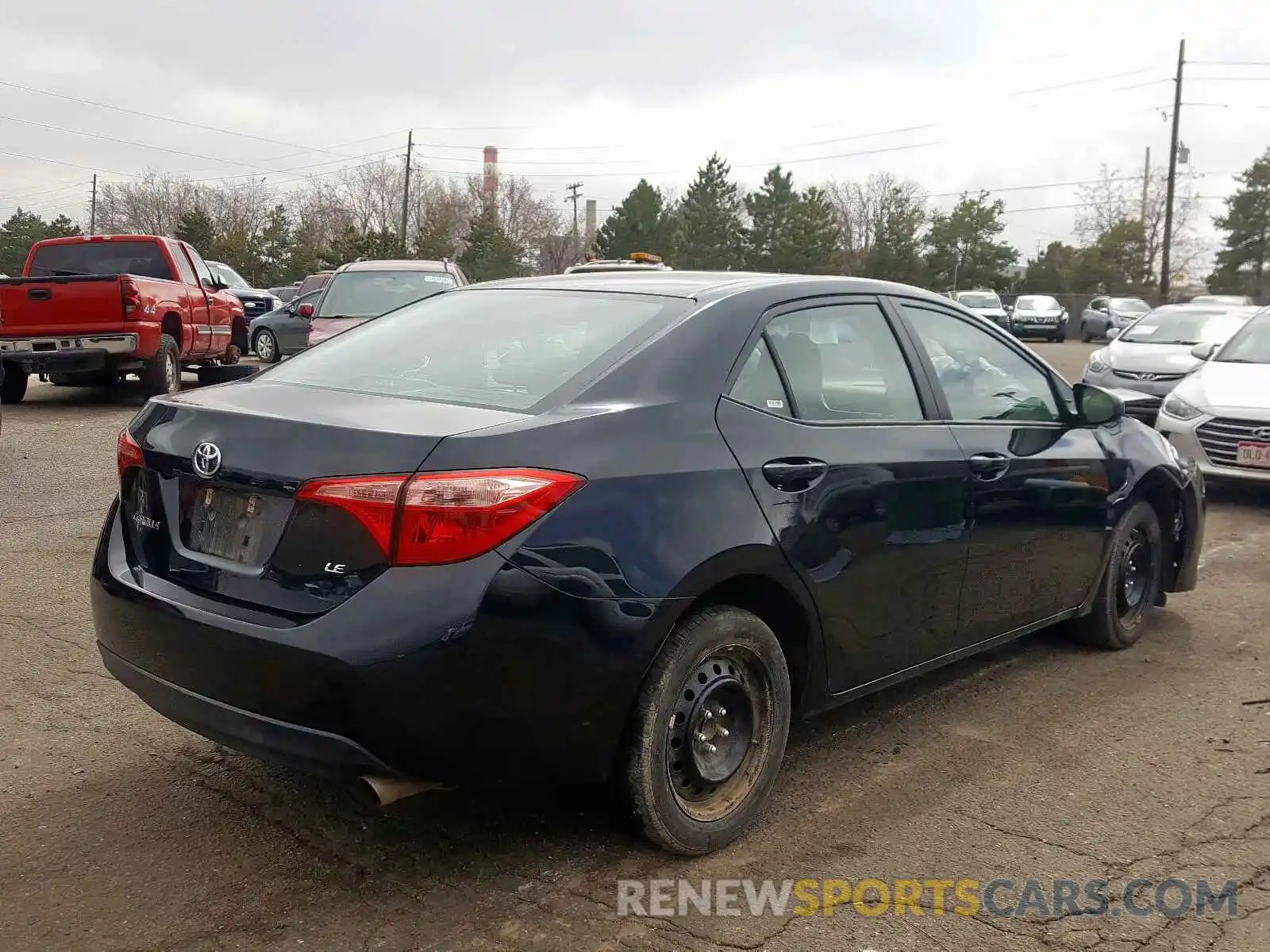 4 Photograph of a damaged car 2T1BURHE4KC224589 TOYOTA COROLLA 2019