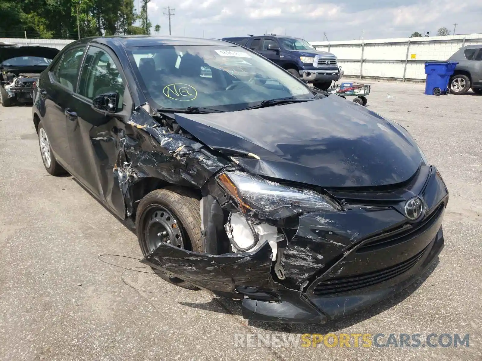 1 Photograph of a damaged car 2T1BURHE4KC224995 TOYOTA COROLLA 2019