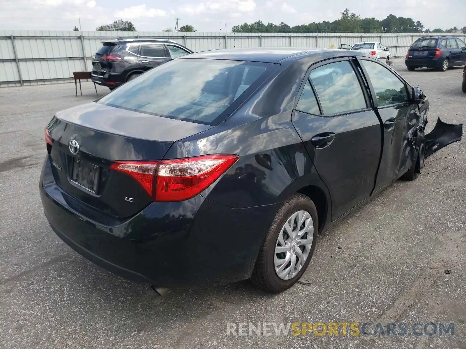 4 Photograph of a damaged car 2T1BURHE4KC224995 TOYOTA COROLLA 2019