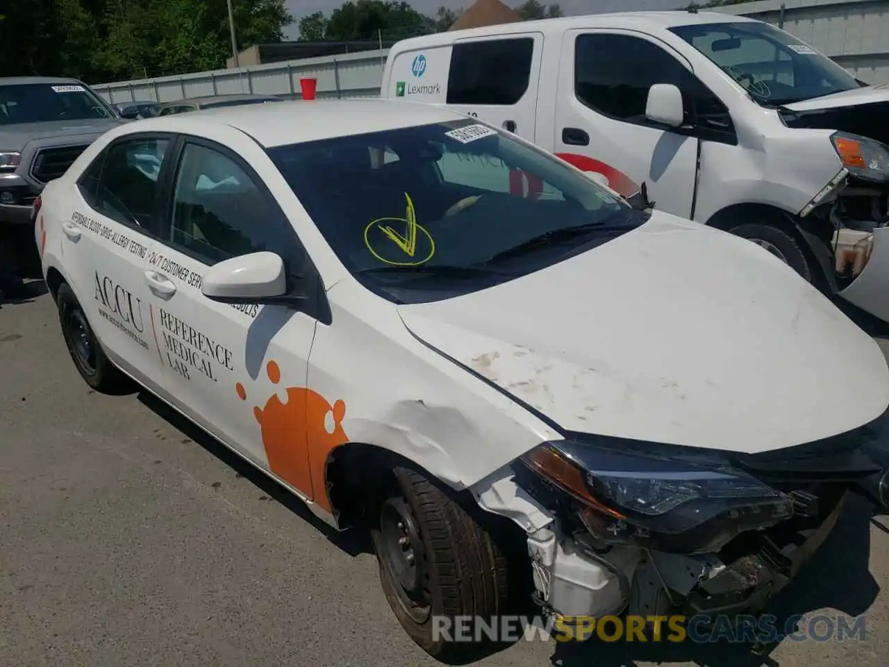 1 Photograph of a damaged car 2T1BURHE4KC225550 TOYOTA COROLLA 2019