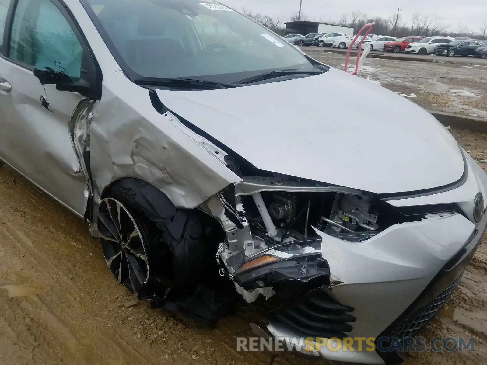 9 Photograph of a damaged car 2T1BURHE4KC225970 TOYOTA COROLLA 2019