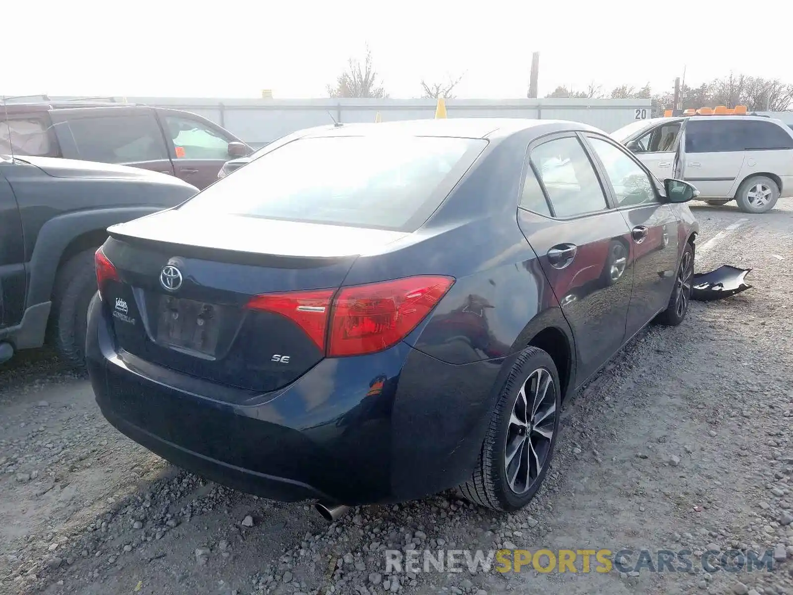 4 Photograph of a damaged car 2T1BURHE4KC226147 TOYOTA COROLLA 2019