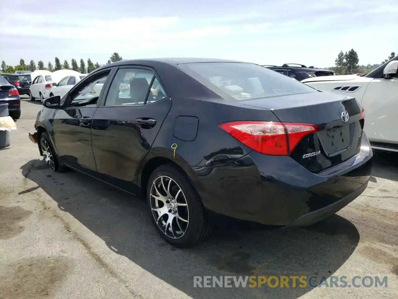 3 Photograph of a damaged car 2T1BURHE4KC227489 TOYOTA COROLLA 2019