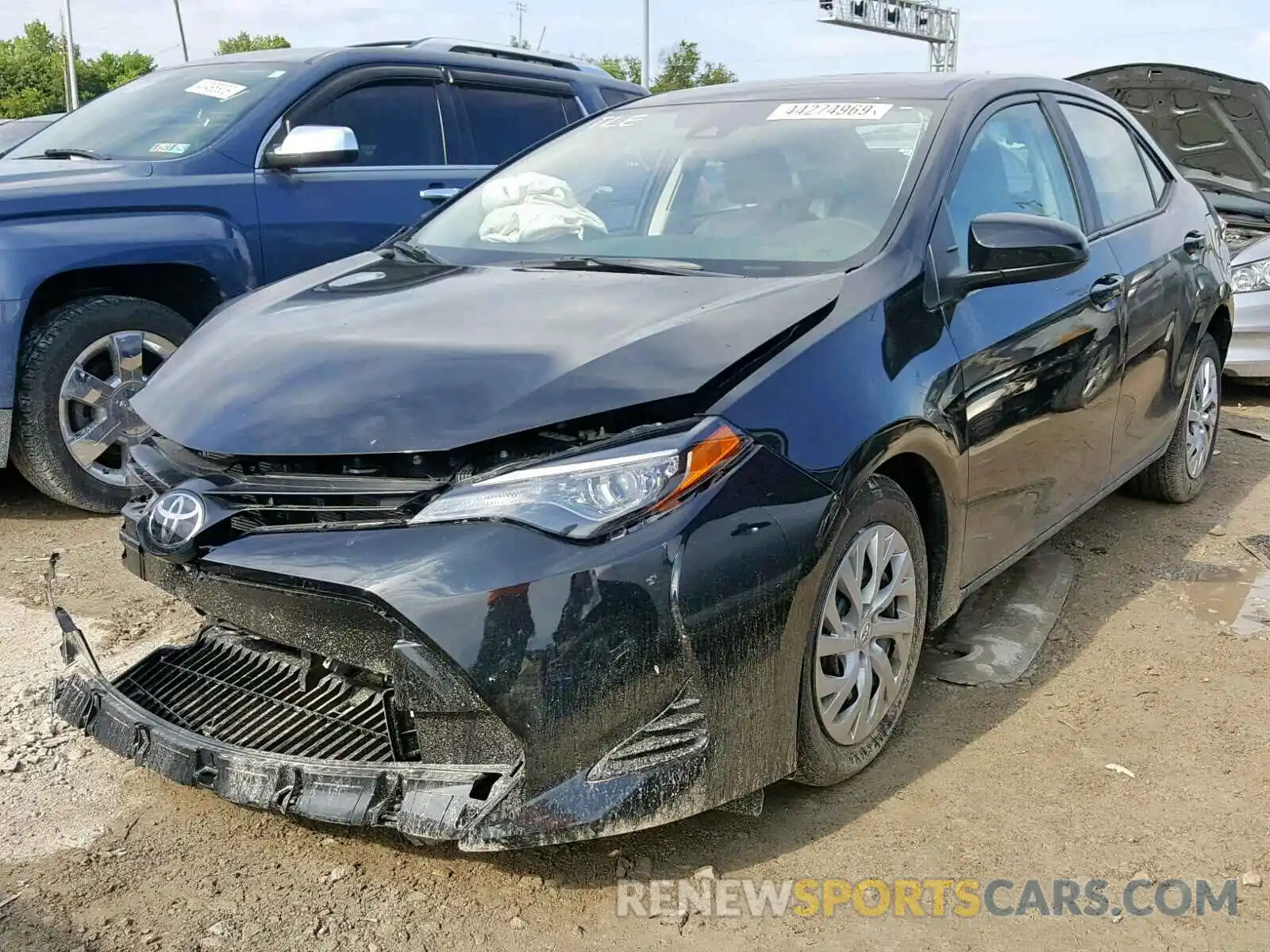 2 Photograph of a damaged car 2T1BURHE4KC228044 TOYOTA COROLLA 2019