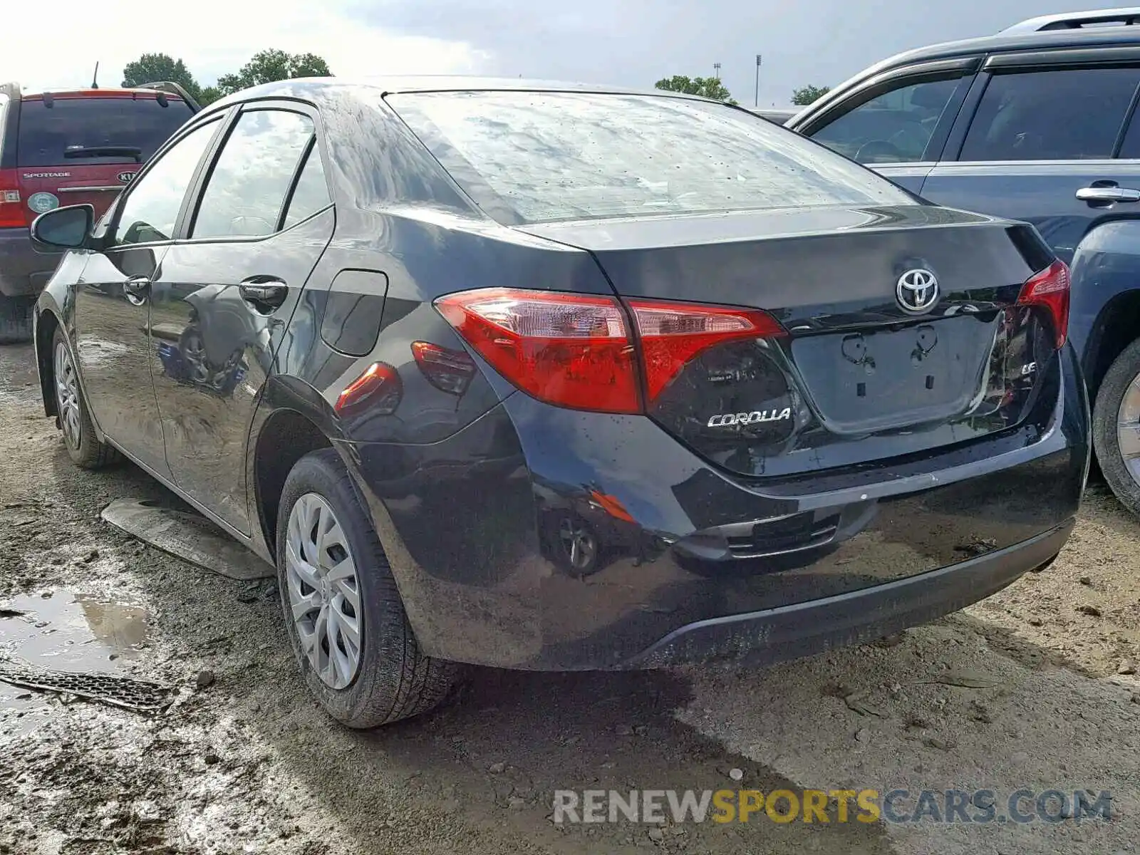 3 Photograph of a damaged car 2T1BURHE4KC228044 TOYOTA COROLLA 2019