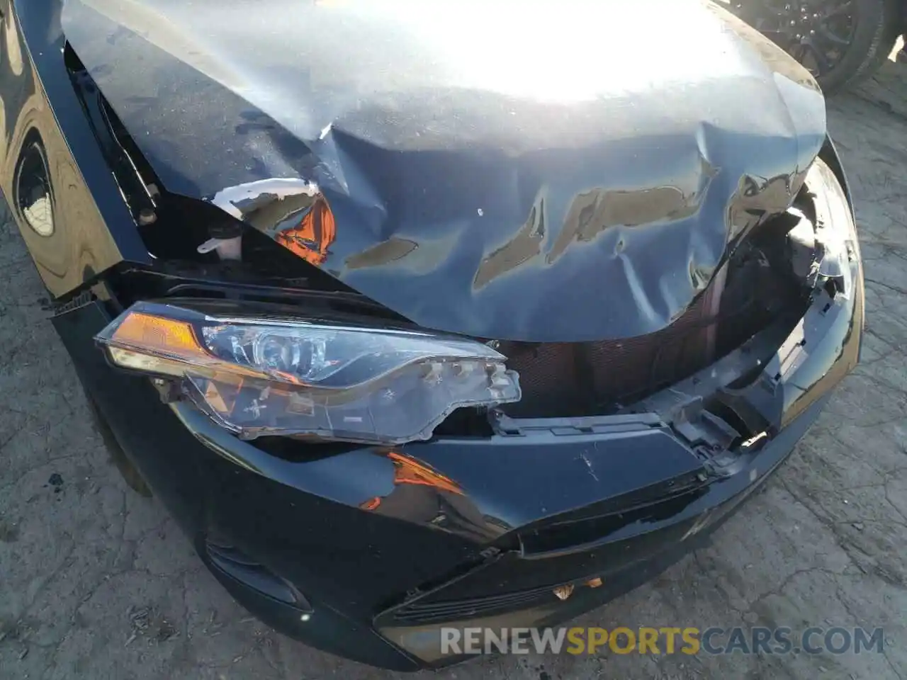 9 Photograph of a damaged car 2T1BURHE4KC228237 TOYOTA COROLLA 2019