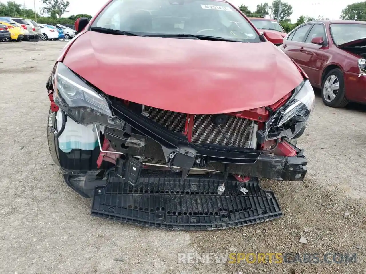 9 Photograph of a damaged car 2T1BURHE4KC228643 TOYOTA COROLLA 2019