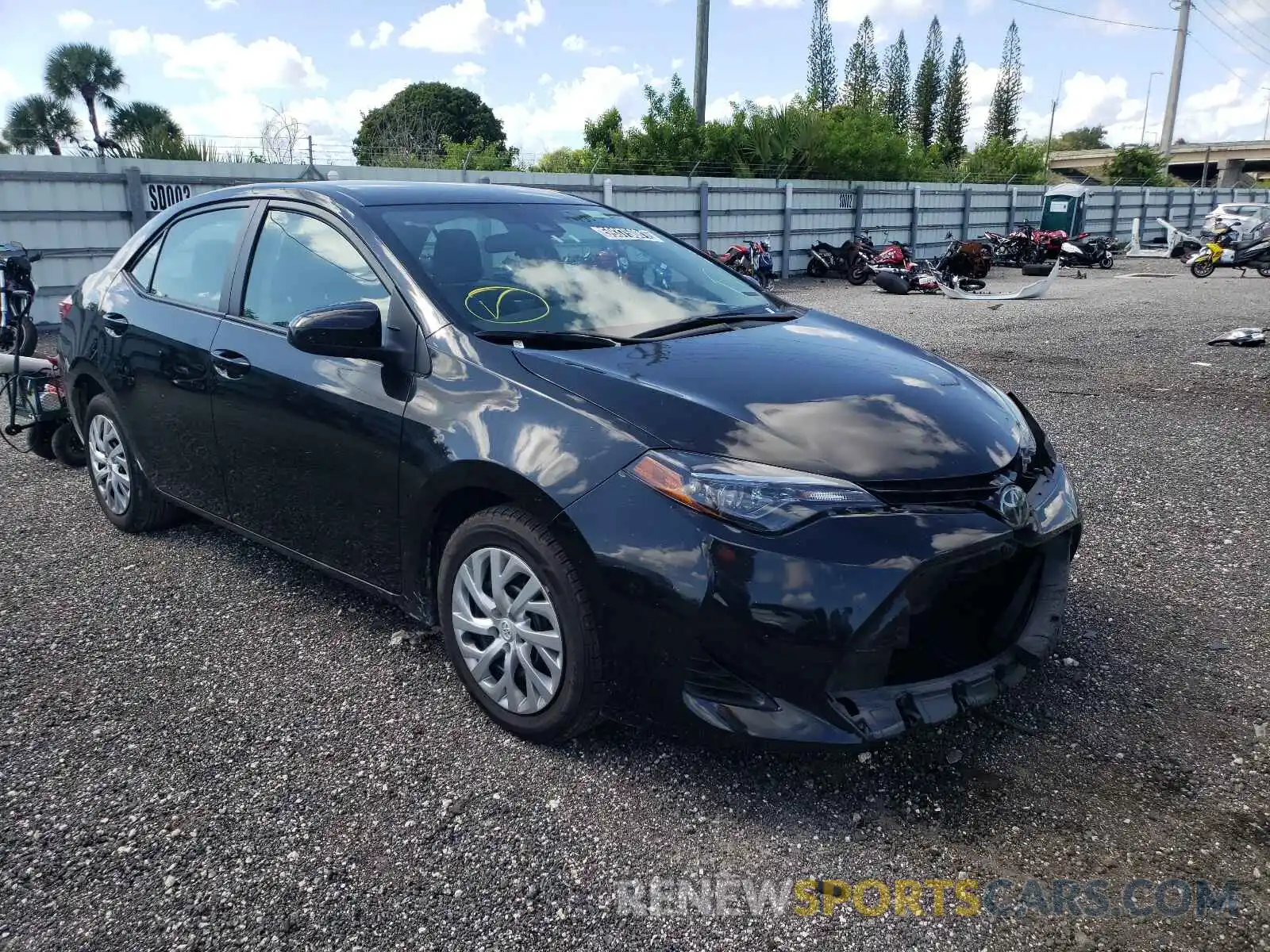 1 Photograph of a damaged car 2T1BURHE4KC229551 TOYOTA COROLLA 2019