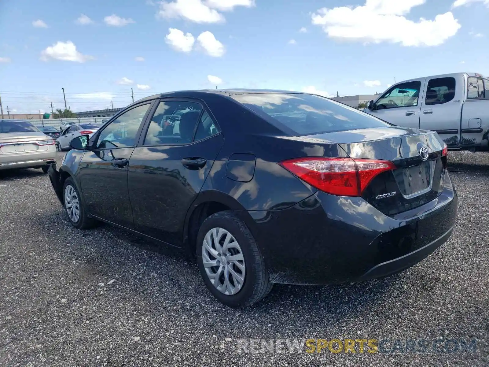 3 Photograph of a damaged car 2T1BURHE4KC229551 TOYOTA COROLLA 2019