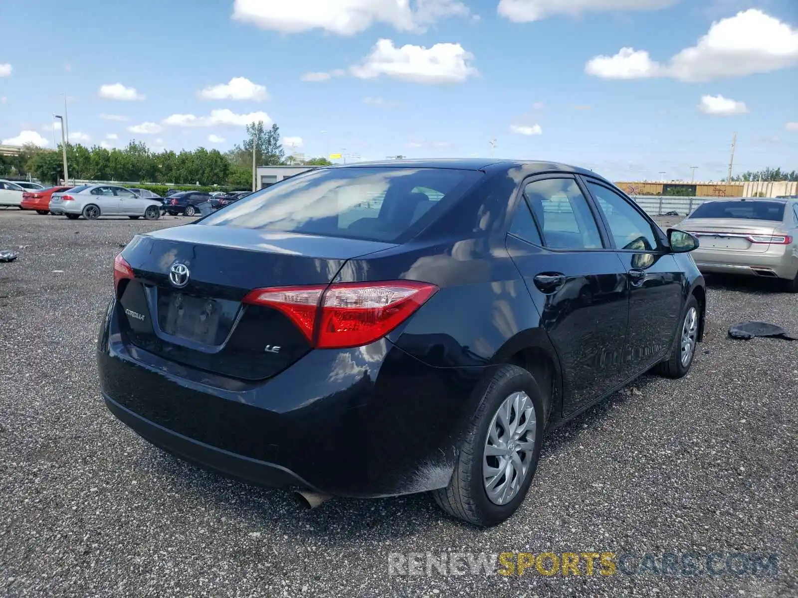 4 Photograph of a damaged car 2T1BURHE4KC229551 TOYOTA COROLLA 2019