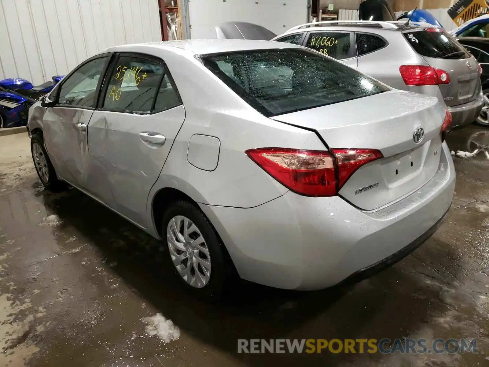 3 Photograph of a damaged car 2T1BURHE4KC230134 TOYOTA COROLLA 2019