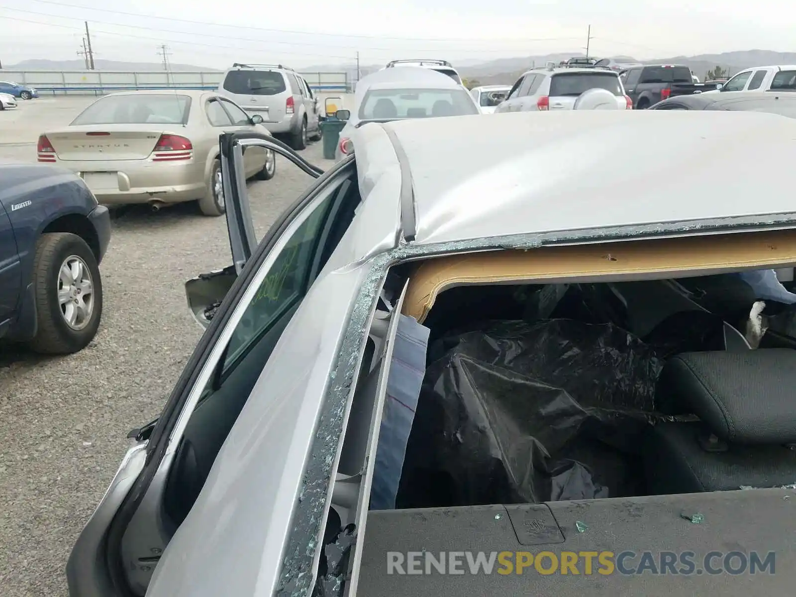 9 Photograph of a damaged car 2T1BURHE4KC230411 TOYOTA COROLLA 2019